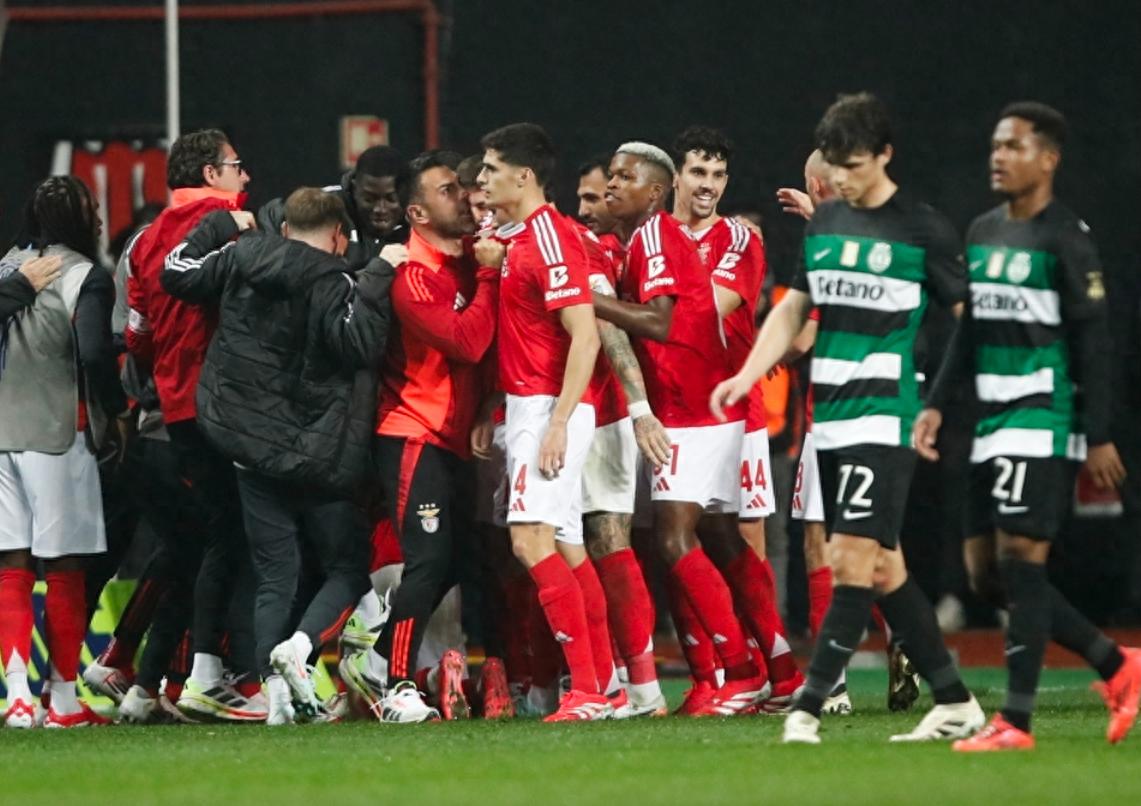 关于塞尔维亚队遭遇挫折，积极调整备战未来比赛的信息