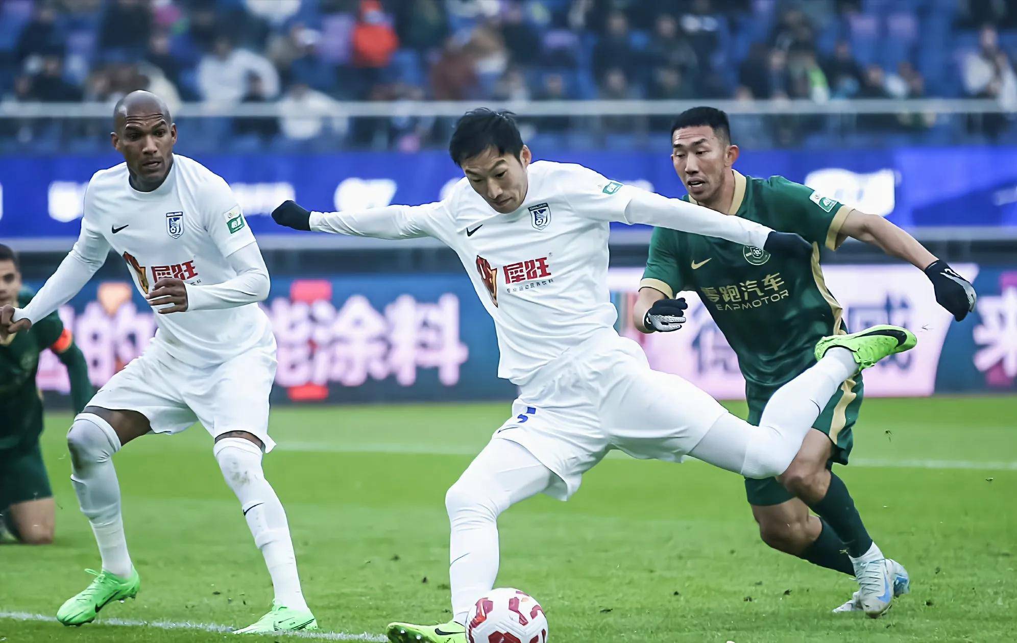 包含中甲球队大连博物馆主场战胜对手的词条