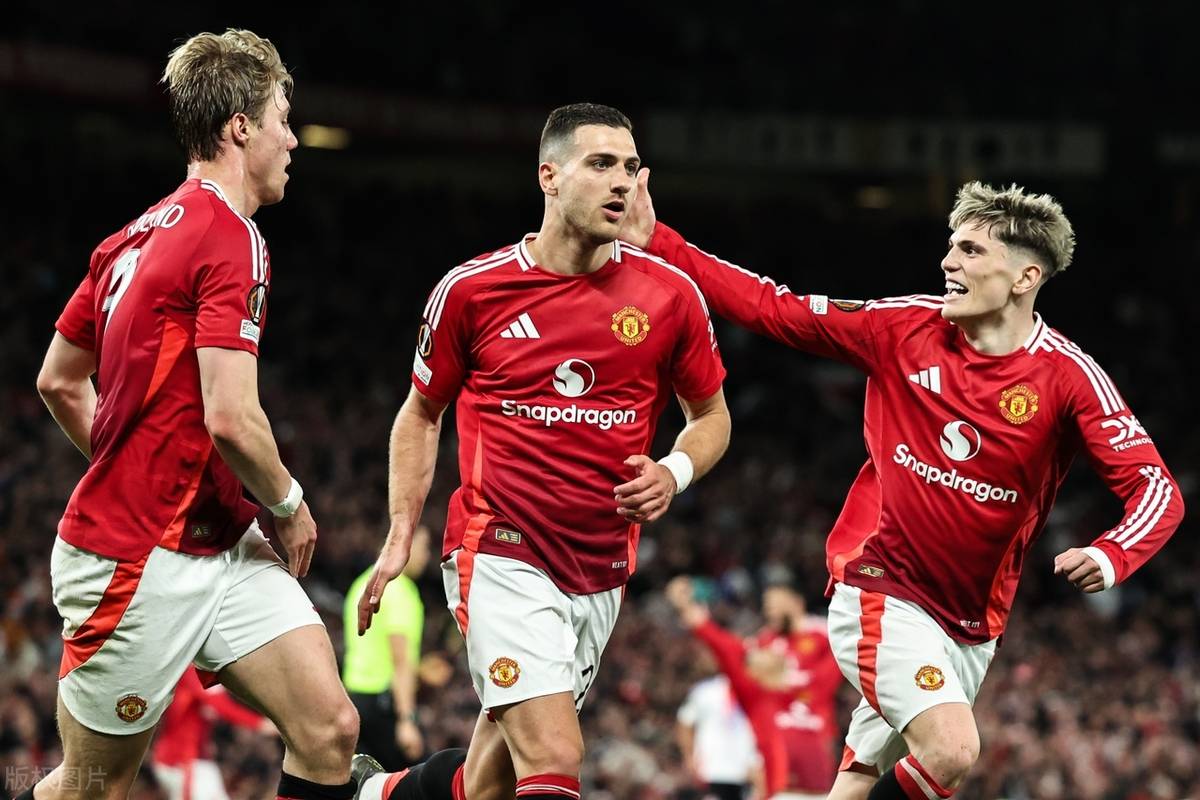 曼联战胜亚特兰大，挺进欧冠半决赛